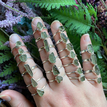 Load image into Gallery viewer, Moldavite Ring