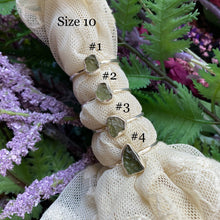 Load image into Gallery viewer, Moldavite Ring