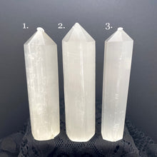 Load image into Gallery viewer, Satin Spar Tower