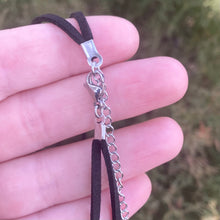 Load image into Gallery viewer, Crystal Beaded Choker