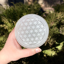 Load image into Gallery viewer, Flower of Life Satin Star Selenite Tray
